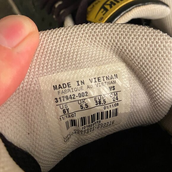 Nike AIr Max 90 - Size 6Y - Picture 8 of 8